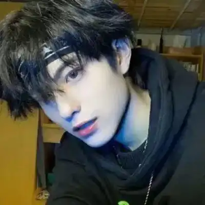 李语桐